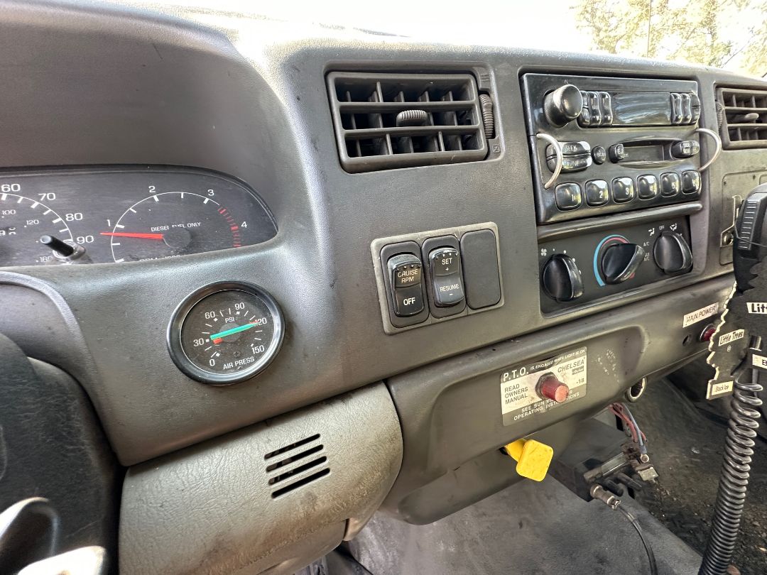 2003 FORD F650 Service Truck - Image 28